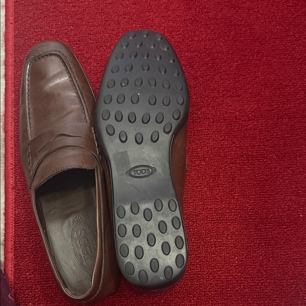 Tod's Men's Brown Leather Loafers